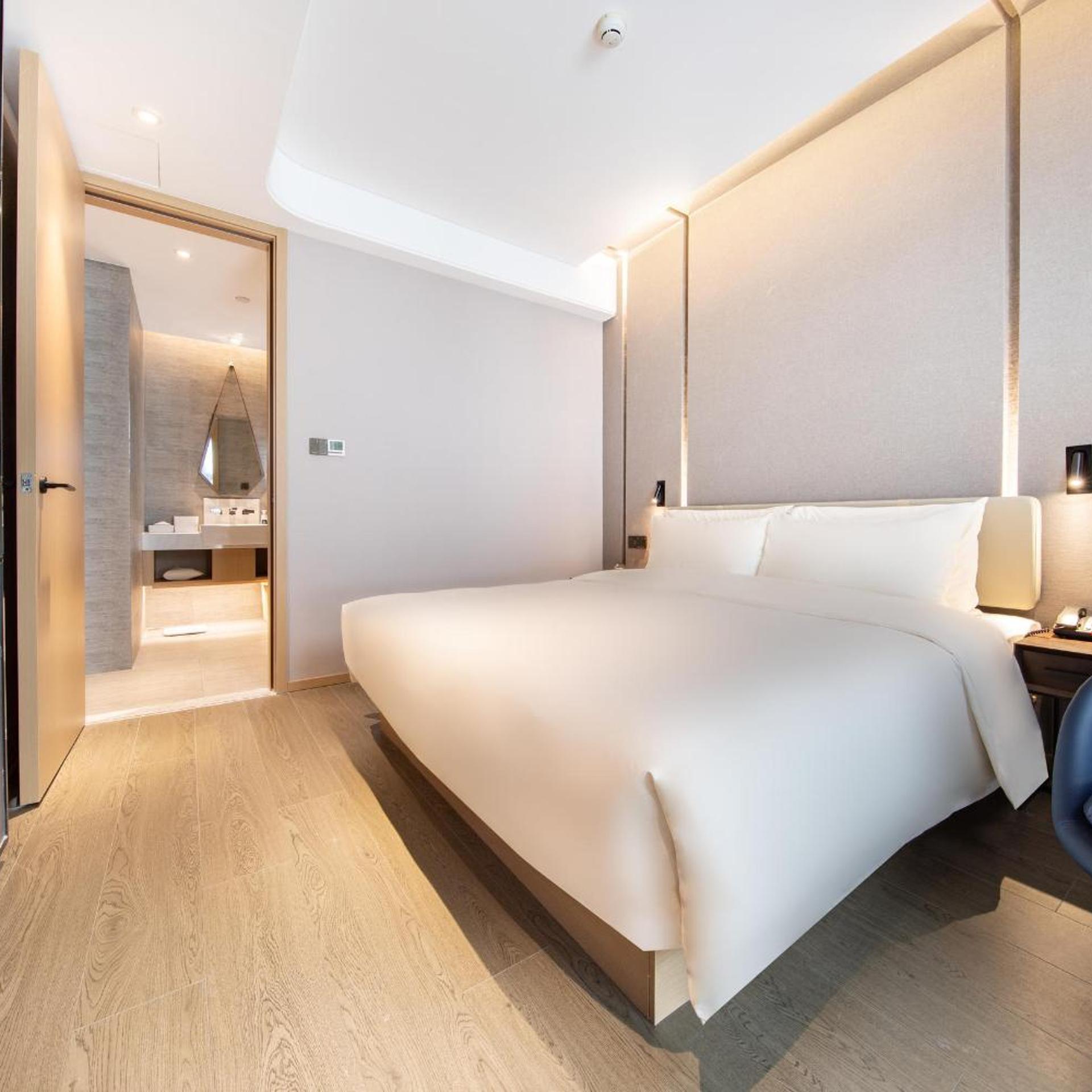 Atour Hotel (Xiamen Jimei Lake Business Center) 22/55