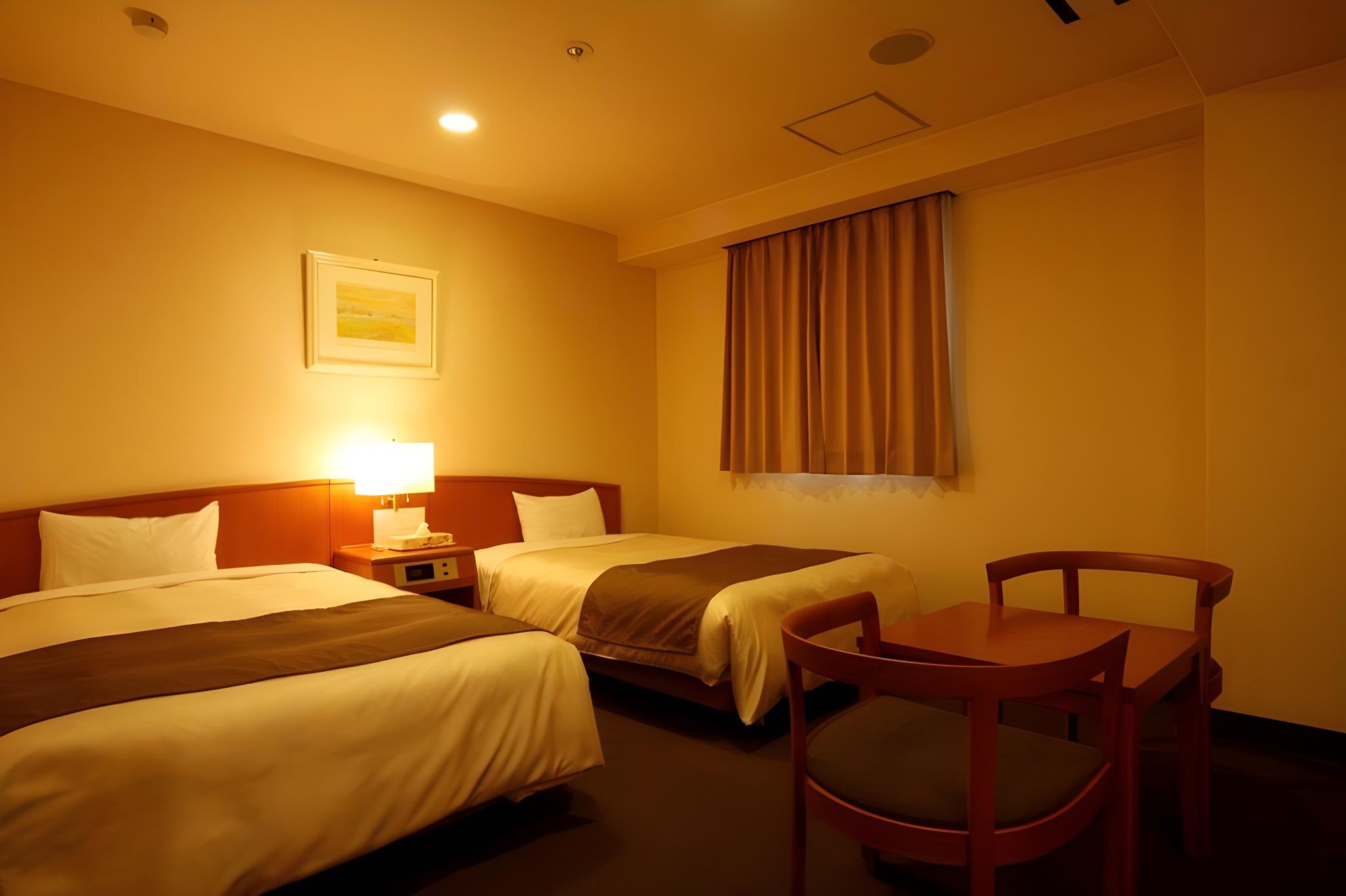 Standard, Triple, Twin Beds