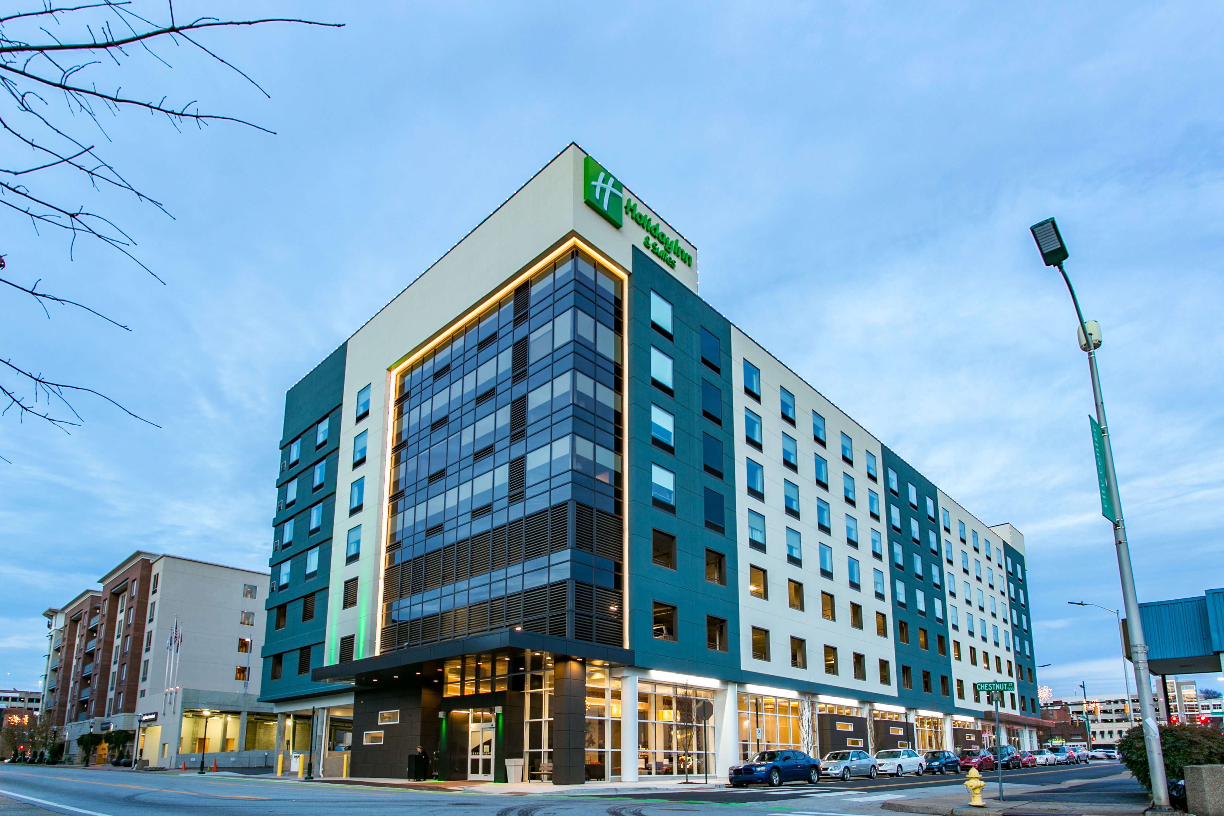 Holiday Inn Hotel & Suites CHATTANOOGA DOWNTOWN 4/65