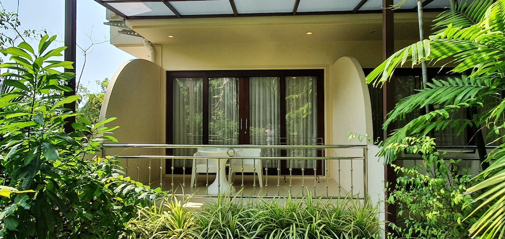 Sunset Hill Boutique Resort 3/77