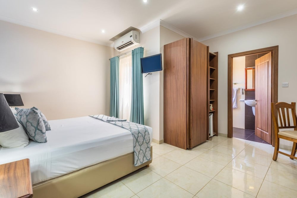 Port View Guest House 15/38