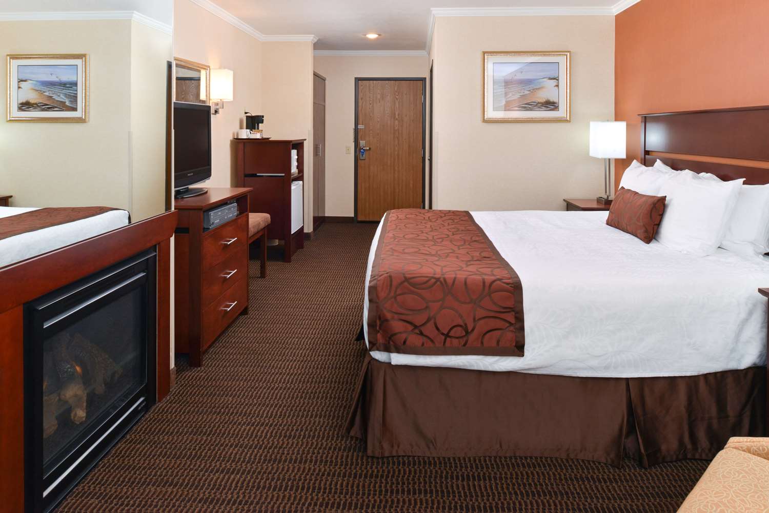 Best Western Plus Landmark Inn 9/34