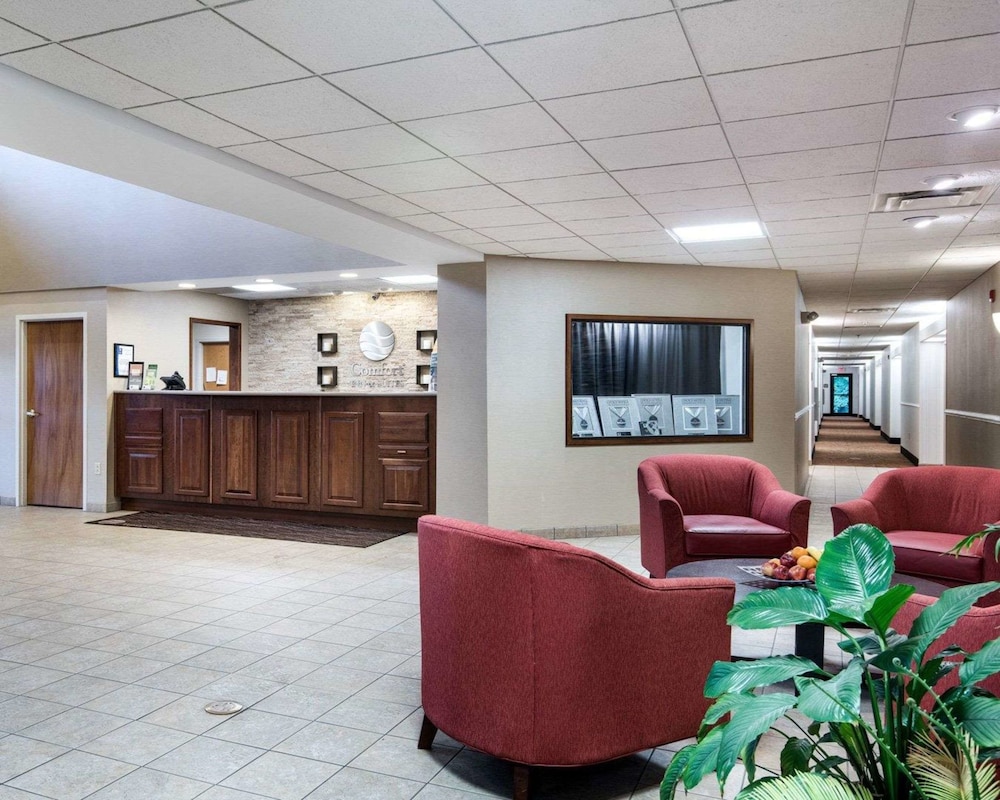 Comfort Inn & Suites Lavale - Cumberland 9/45
