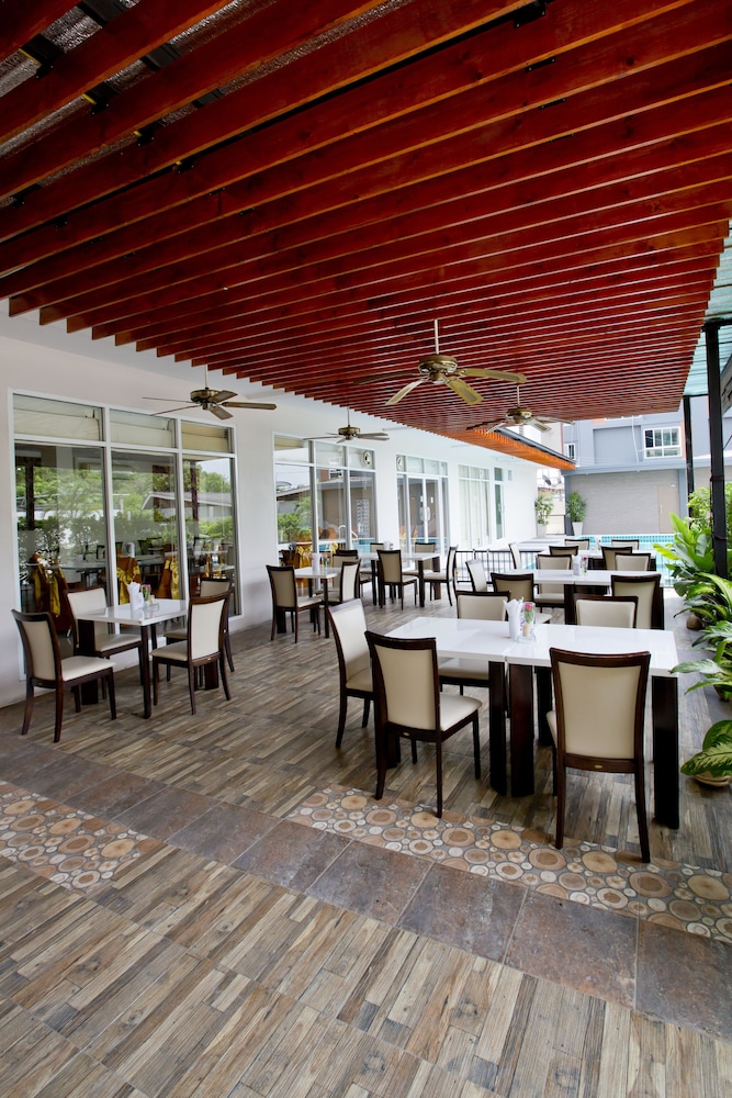 Sinsuvarn Airport Suite 8/67