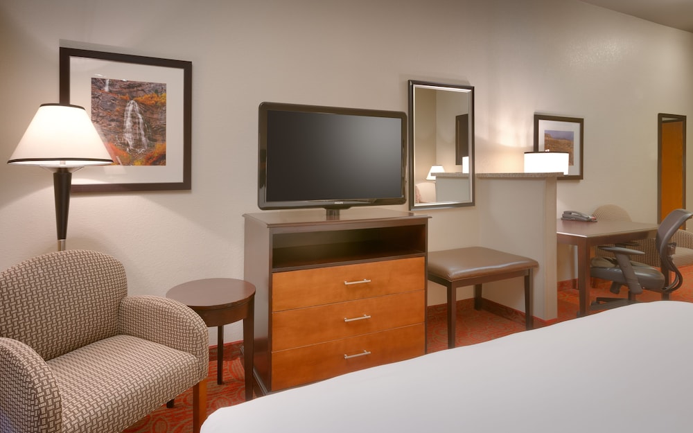 Holiday Inn Express Hotel And Suites Orem North Provo 42/60