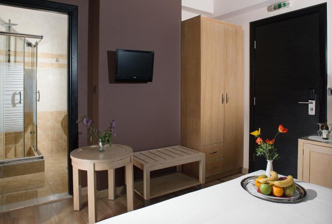 Areos Hotel 44/57