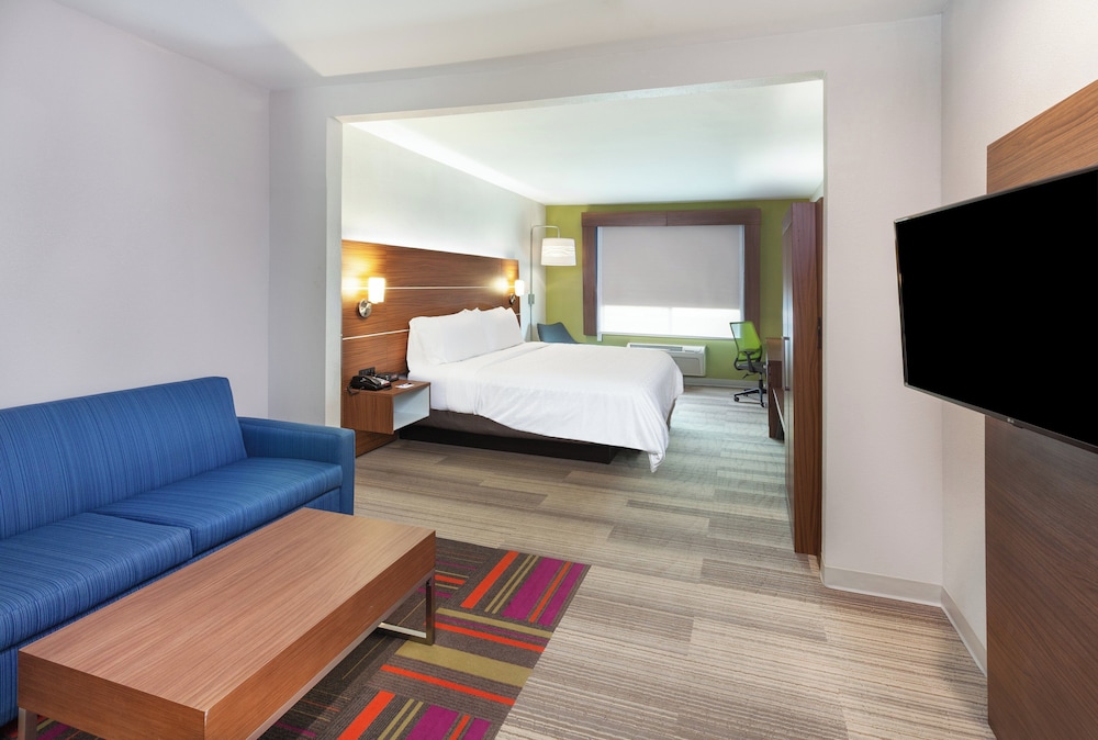 Holiday Inn Express Hotel Suites Orange 38/70