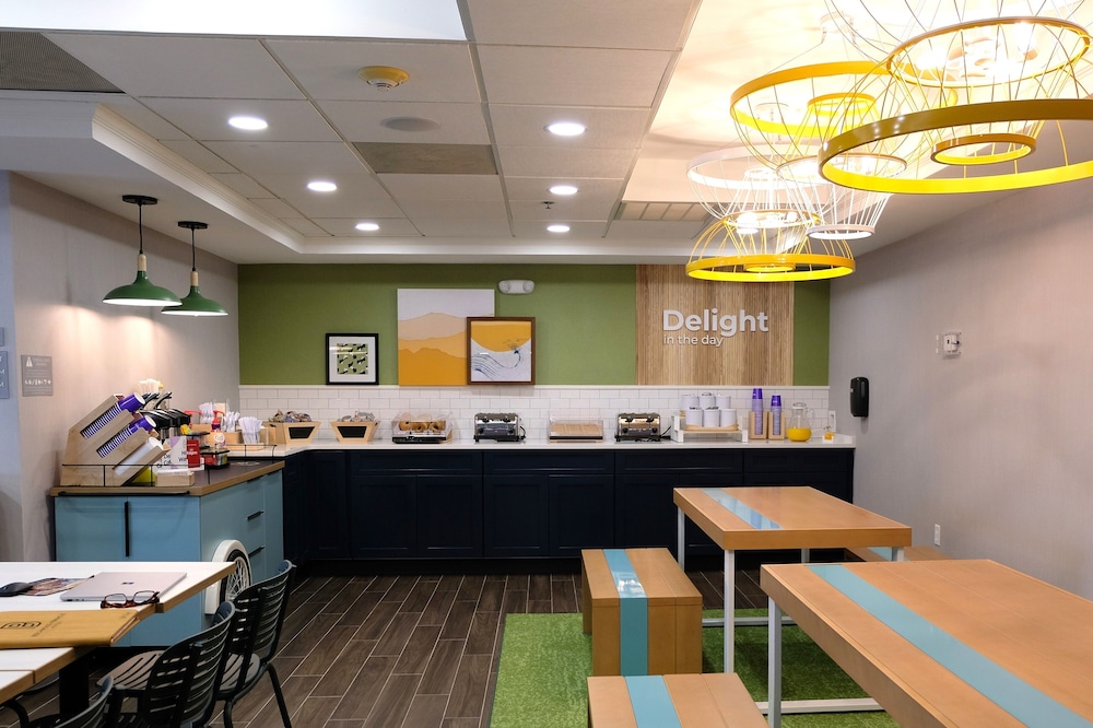 restaurant cafeteria