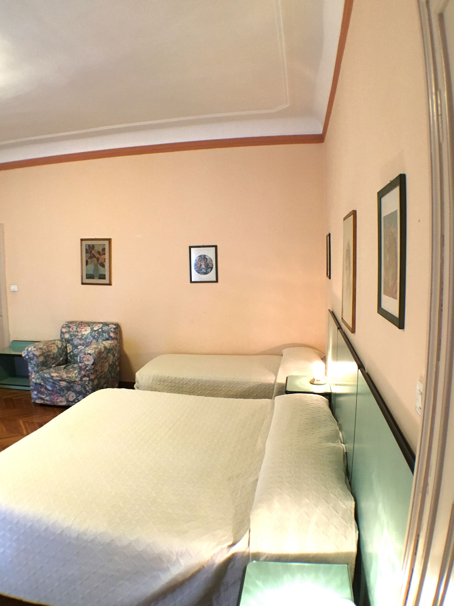 1 BEDROOM, FAMILY, CITY VIEW, PRIVATE BATHROOM