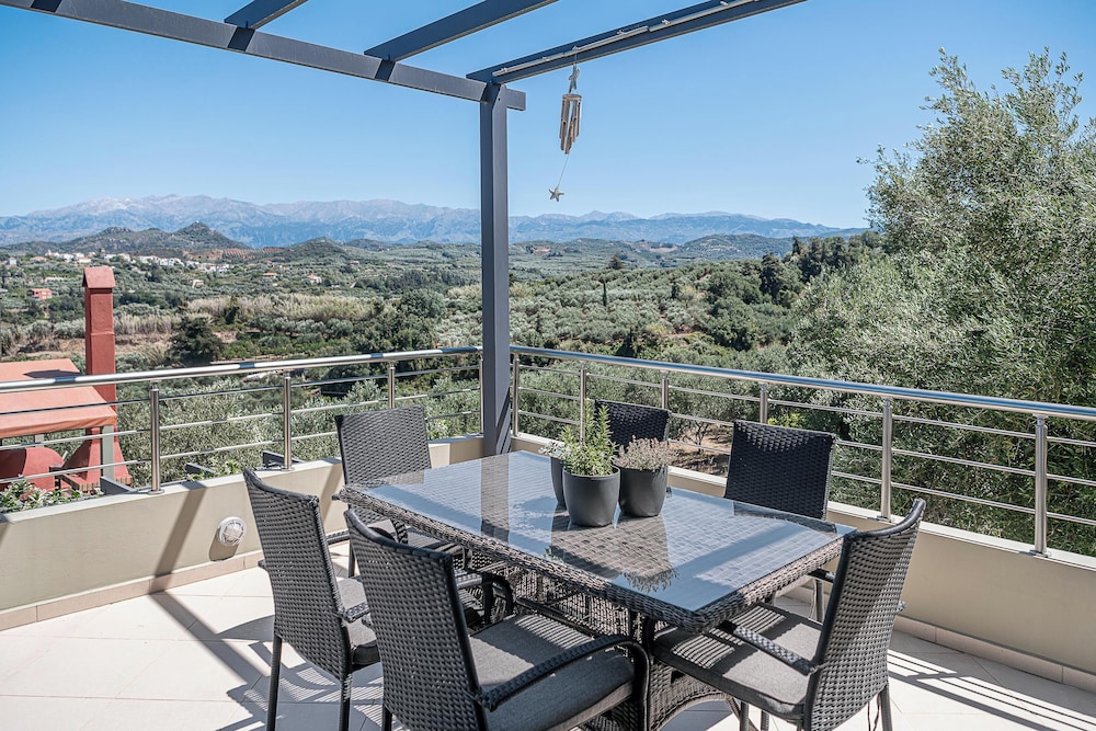 Villa Athinais 21/40