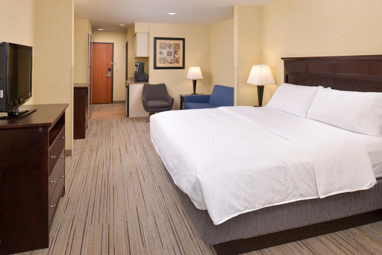 Xtra Space, Suite, King Bed