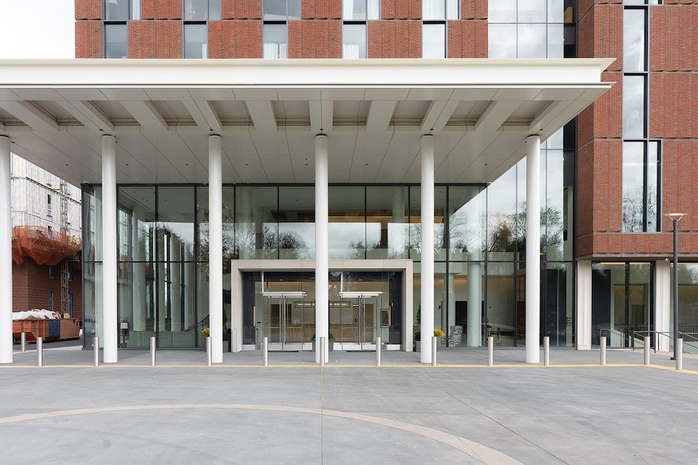 Virginia Guesthouse Hotel and Conference Center 1/50