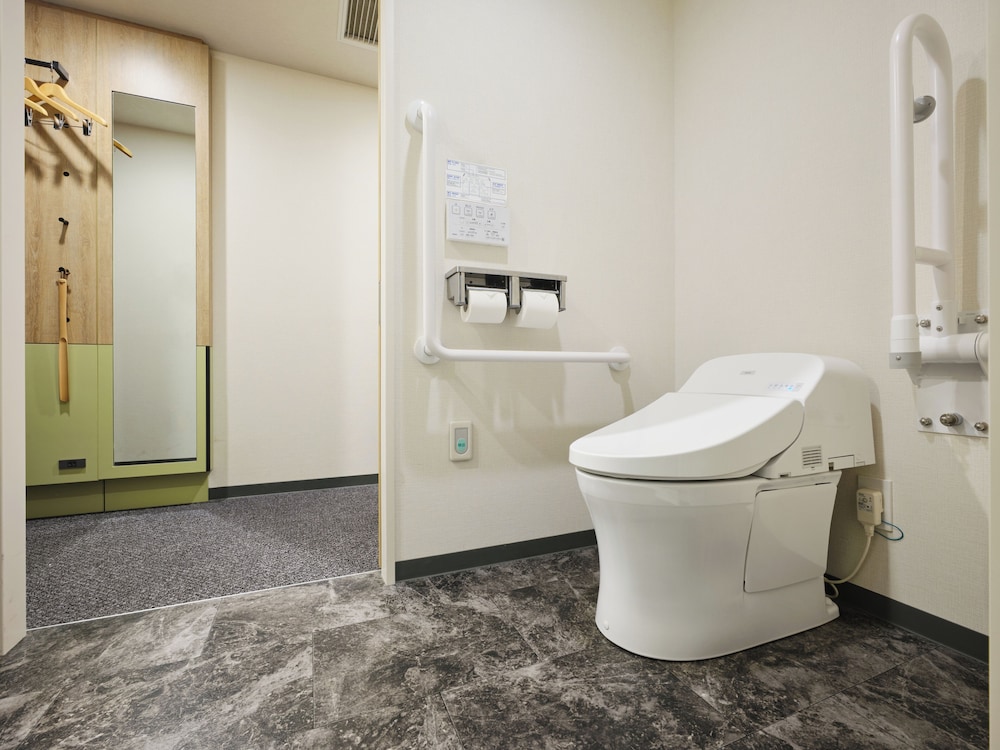 hotel MONday Premium UENO-OKACHIMACHI 50/50