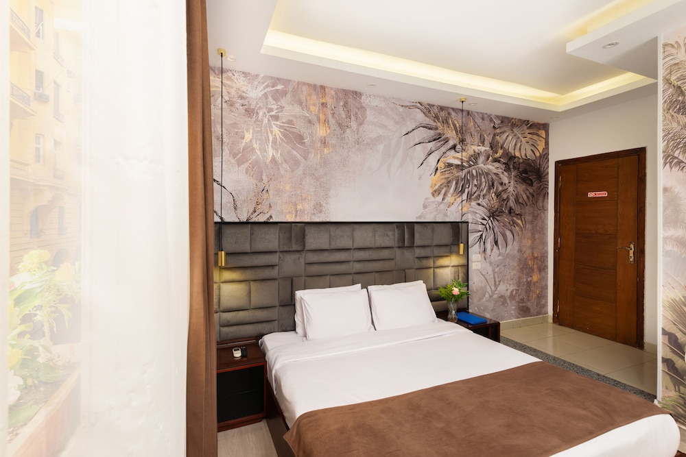 Capital Hotel 22/50