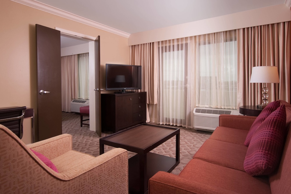 Delta Hotels By Marriott Orlando Lake Buena Vista 35/57