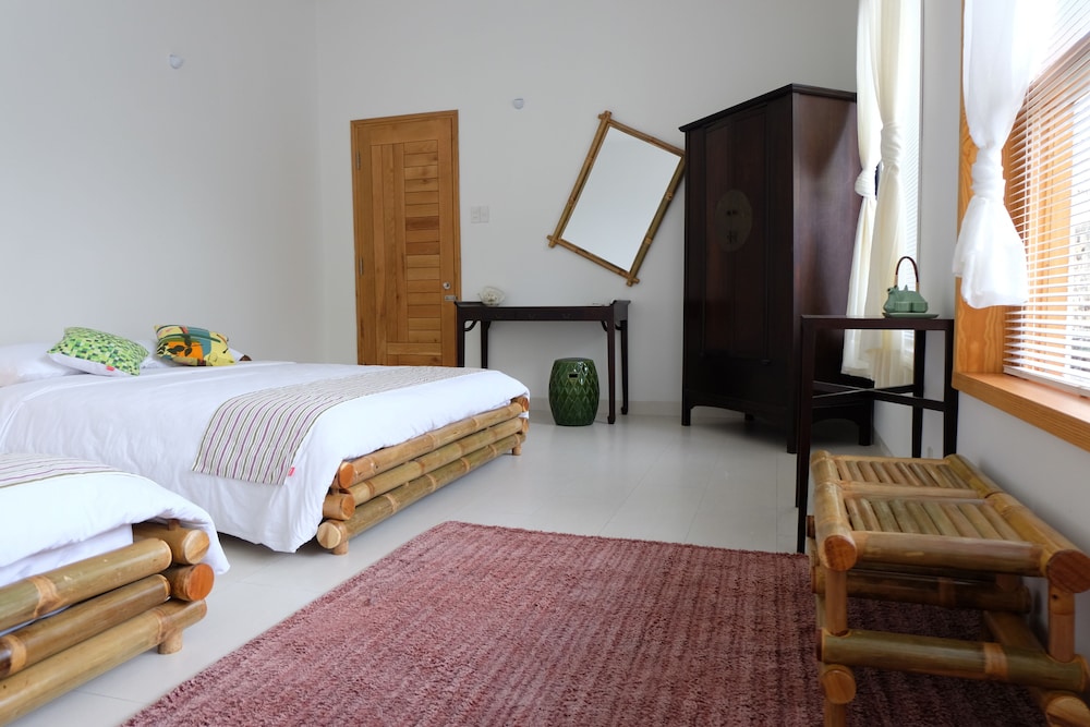 Lu Tan Villa 25/72