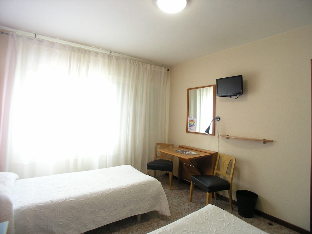 Iraipe Gorbea Hotel 15/48
