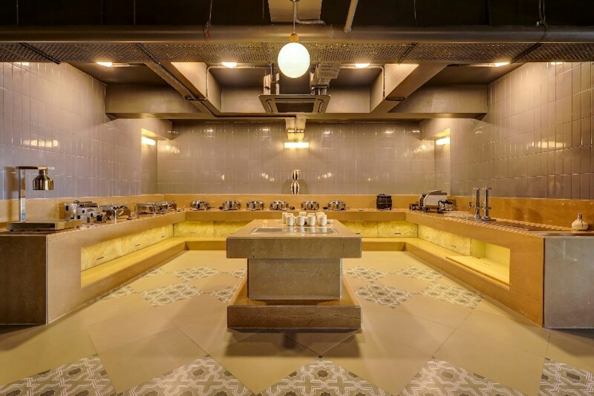 Sunday Hotel Vadodara 22/31