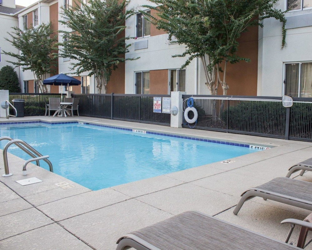 Sleep Inn Pelham Oak Mountain 6/40