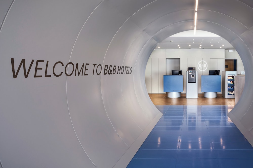 B&B HOTEL Madrid Aeropuerto T1 T2 T3 12/24