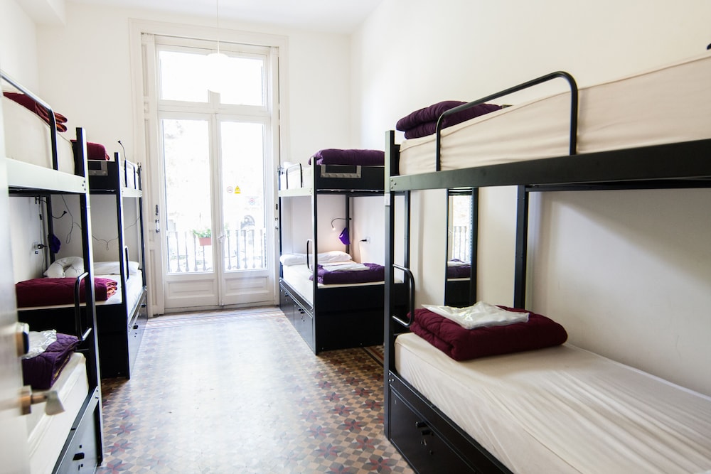 360 Hostel Barcelona Arts&Culture 11/59