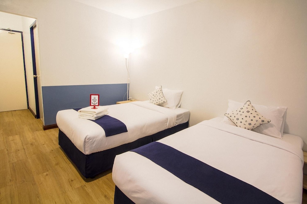 Nautical Home Bed & Breakfast Khaolak 26/68