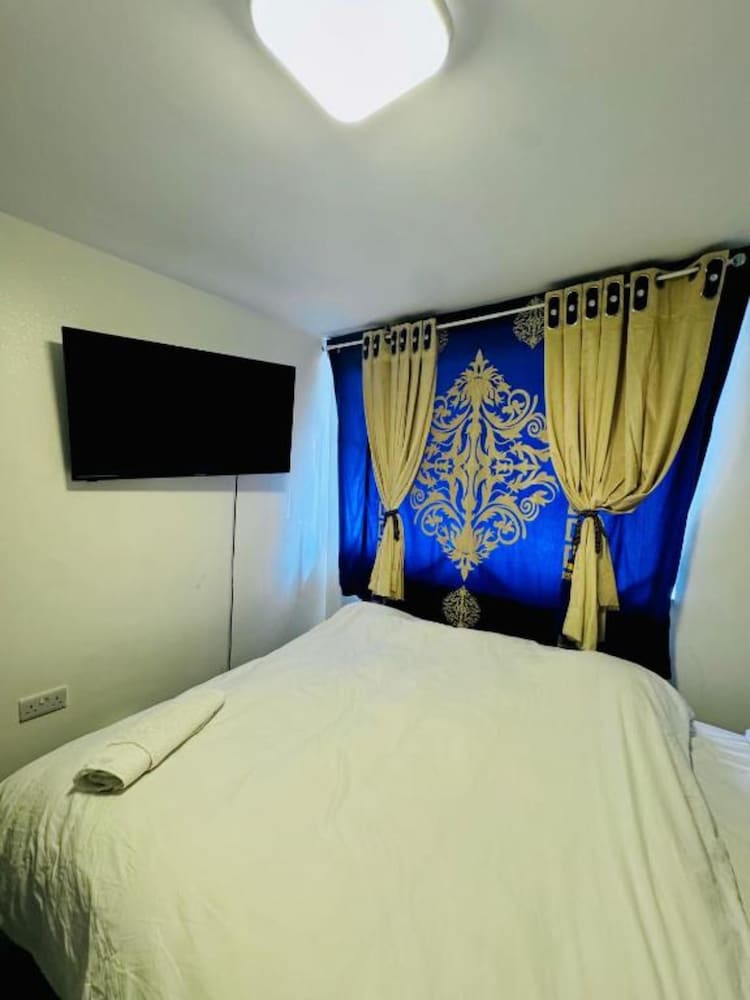 OYO Unique Private Room 10/24
