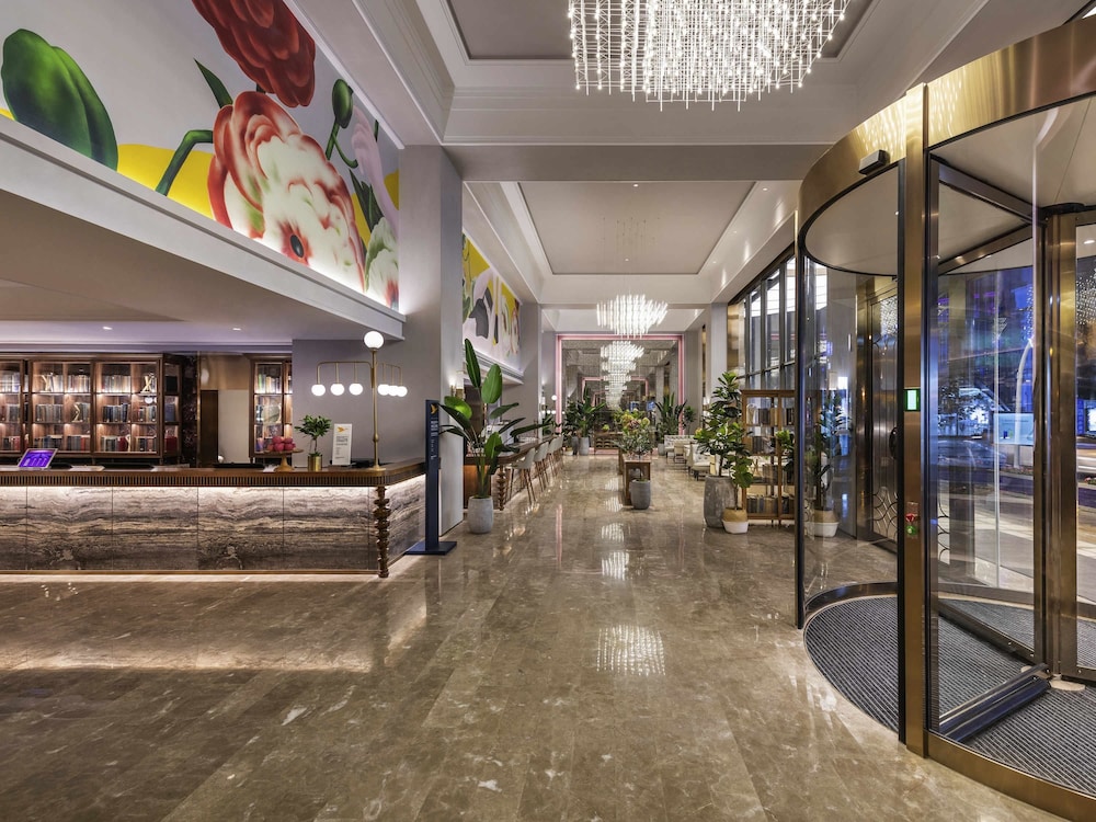 Mercure Chengdu Chunxi 9/65
