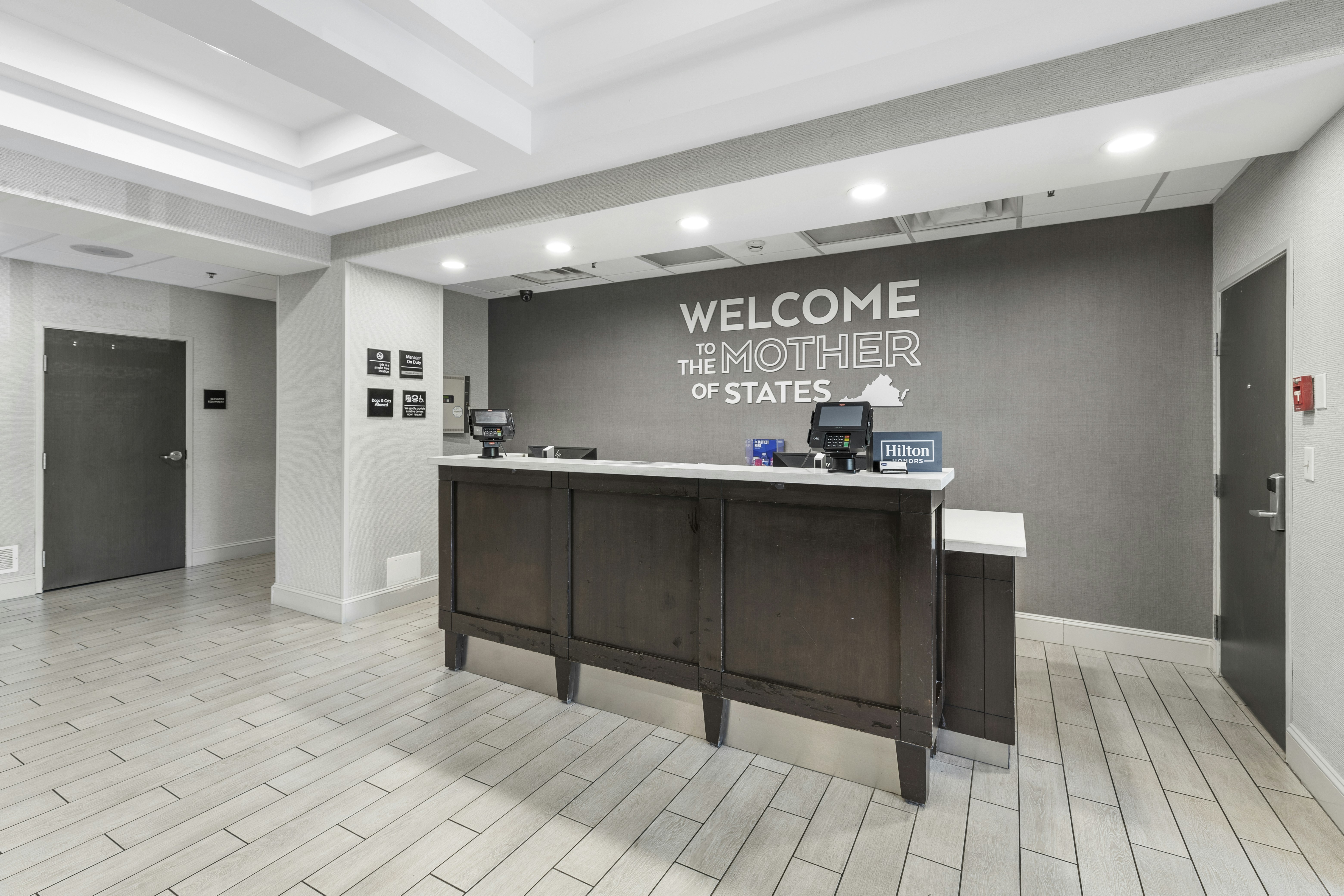 Hampton Inn Salem 3/59