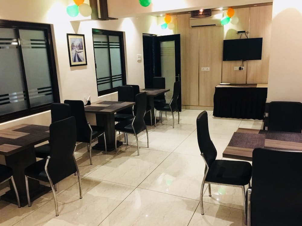 Anr Hotels 13/15