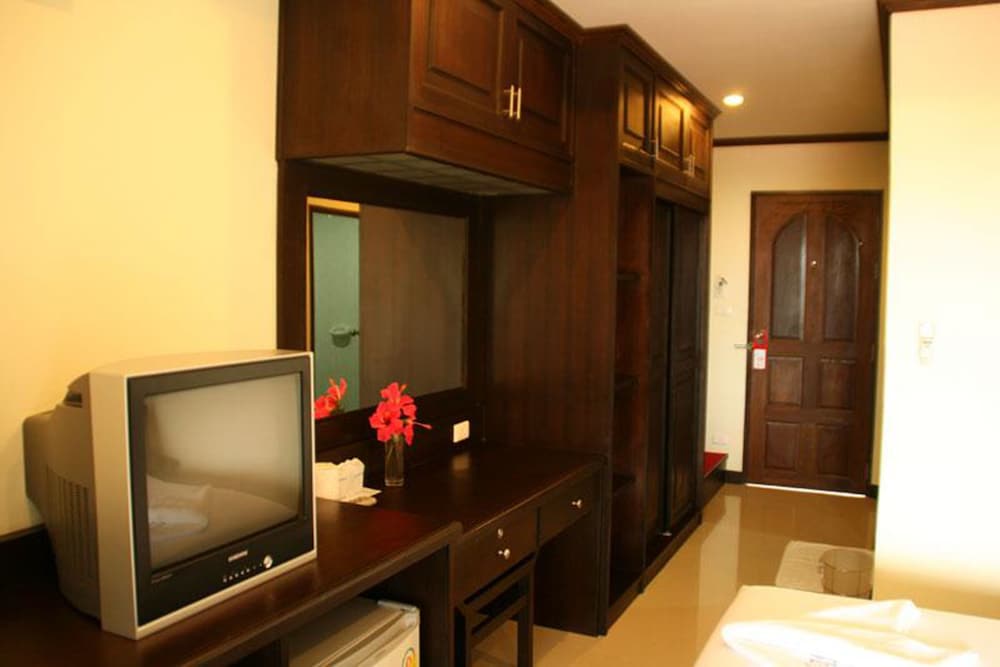 Marina Beach Resort 39/65