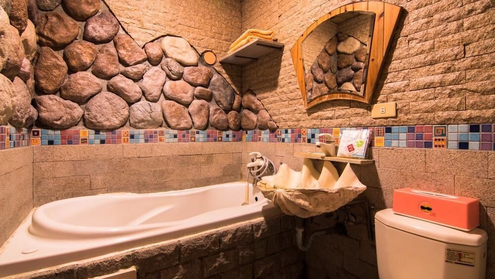 ShanKou Hotspring Hotel 50/53