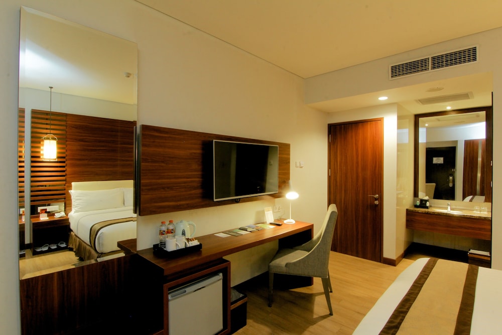 The New Atrium Hotel Yogyakarta 16/45