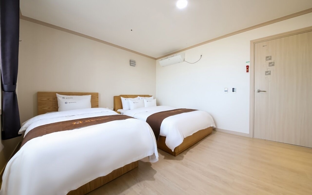 Mj Tour Hostel 16/47