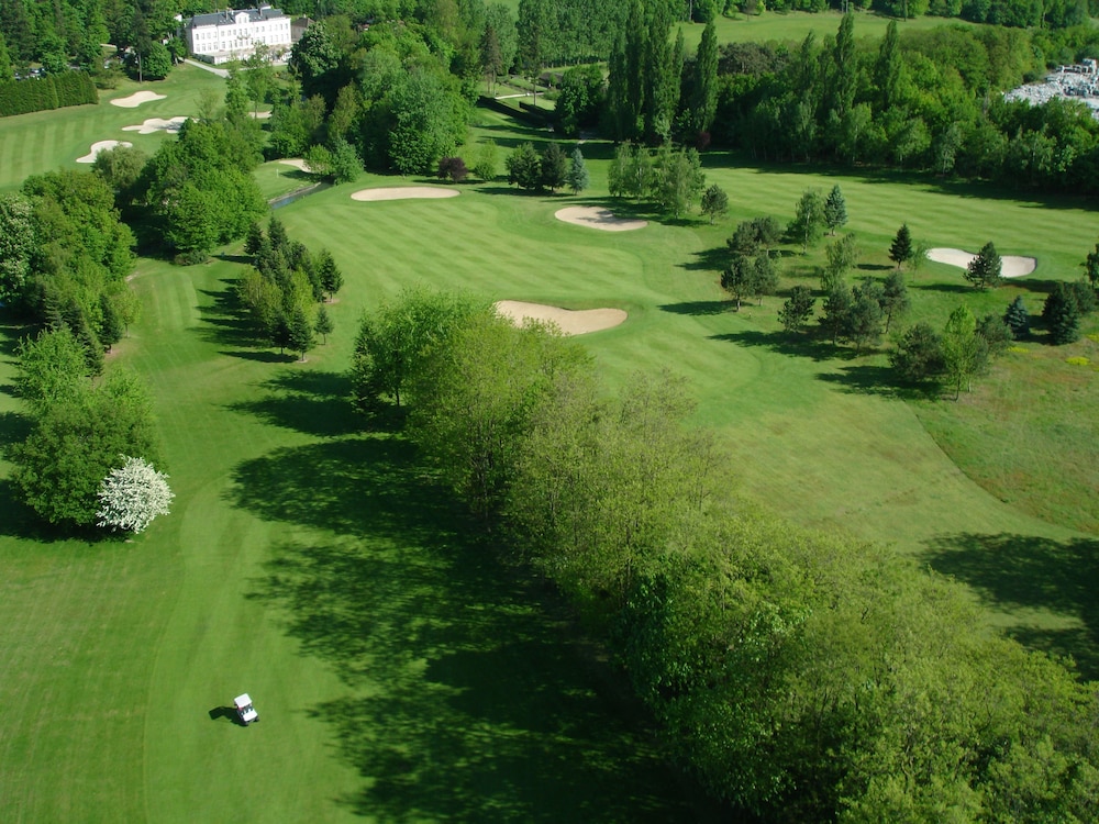 Domaine Et Golf De Vaugouard 38/50