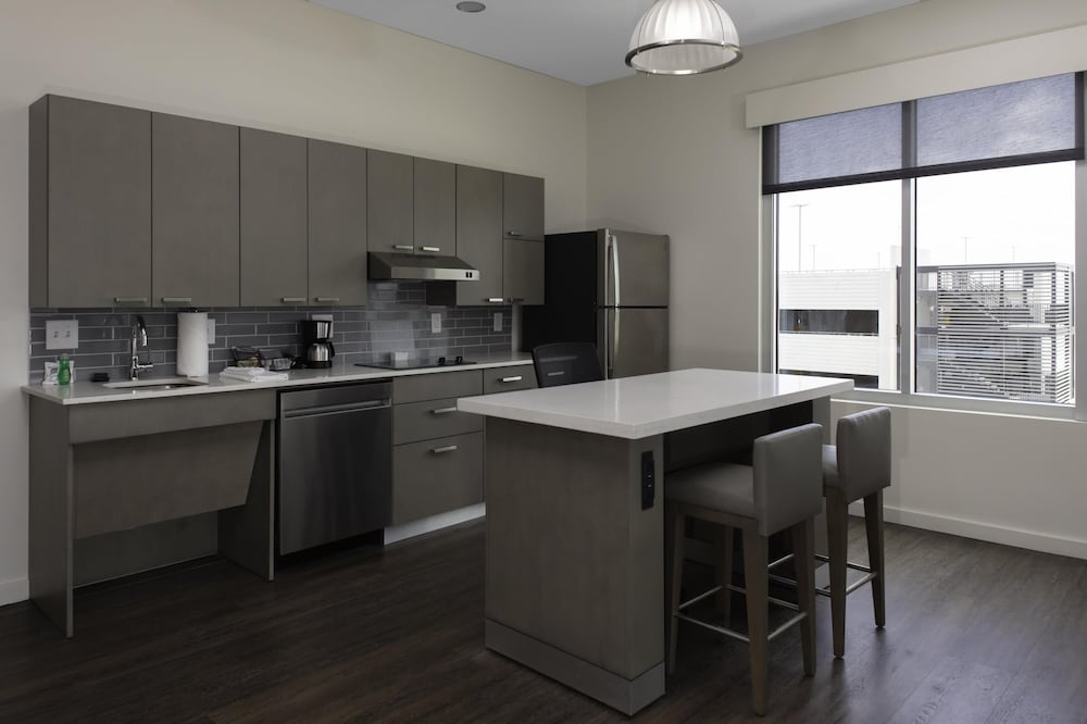 Hyatt House The Woodlands-Shenandoah 42/47