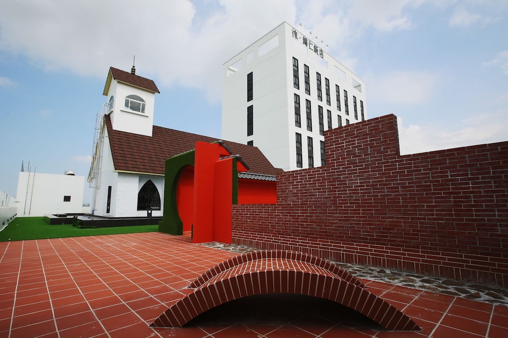 Lai Hotel 4/35