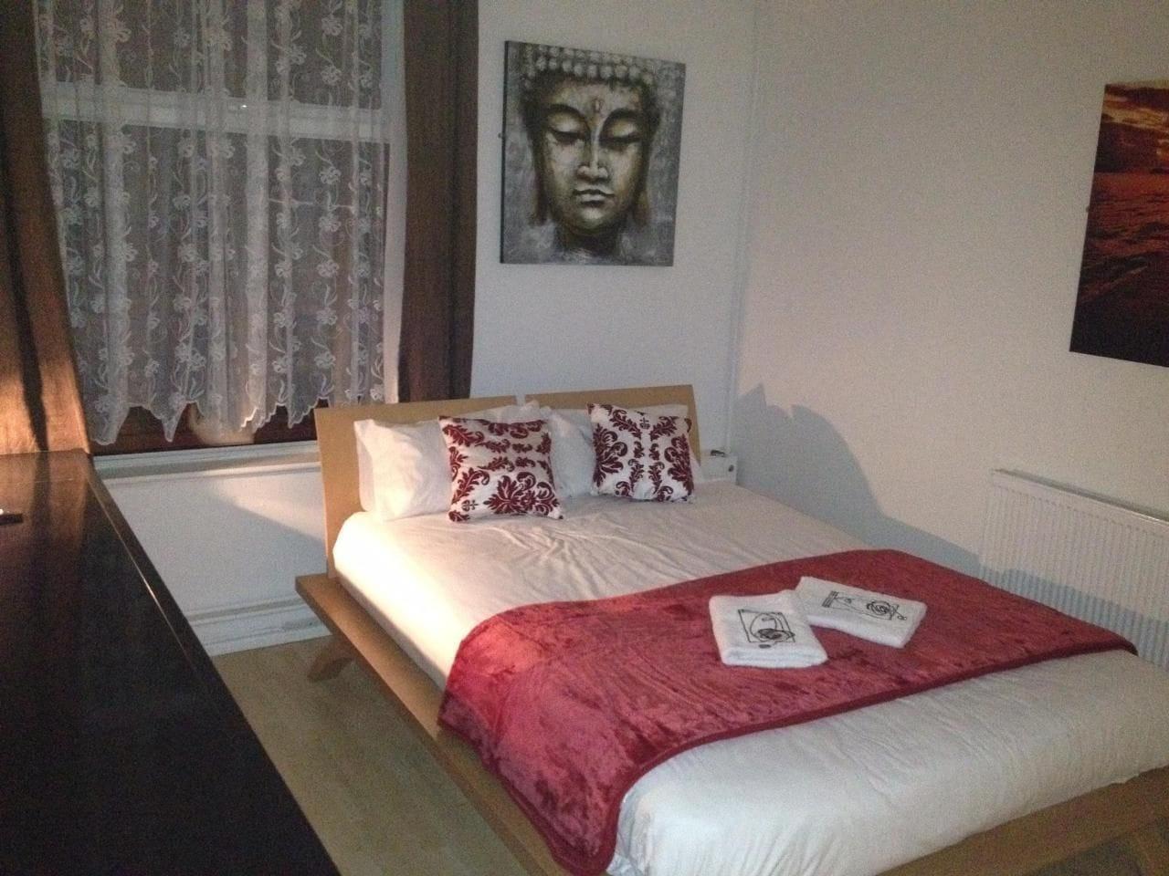 Hendham House Hotel 11/51