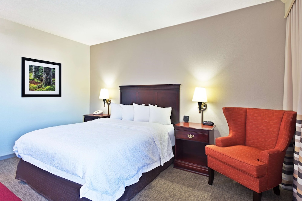 Hampton Inn Huntington/Barboursville 13/40