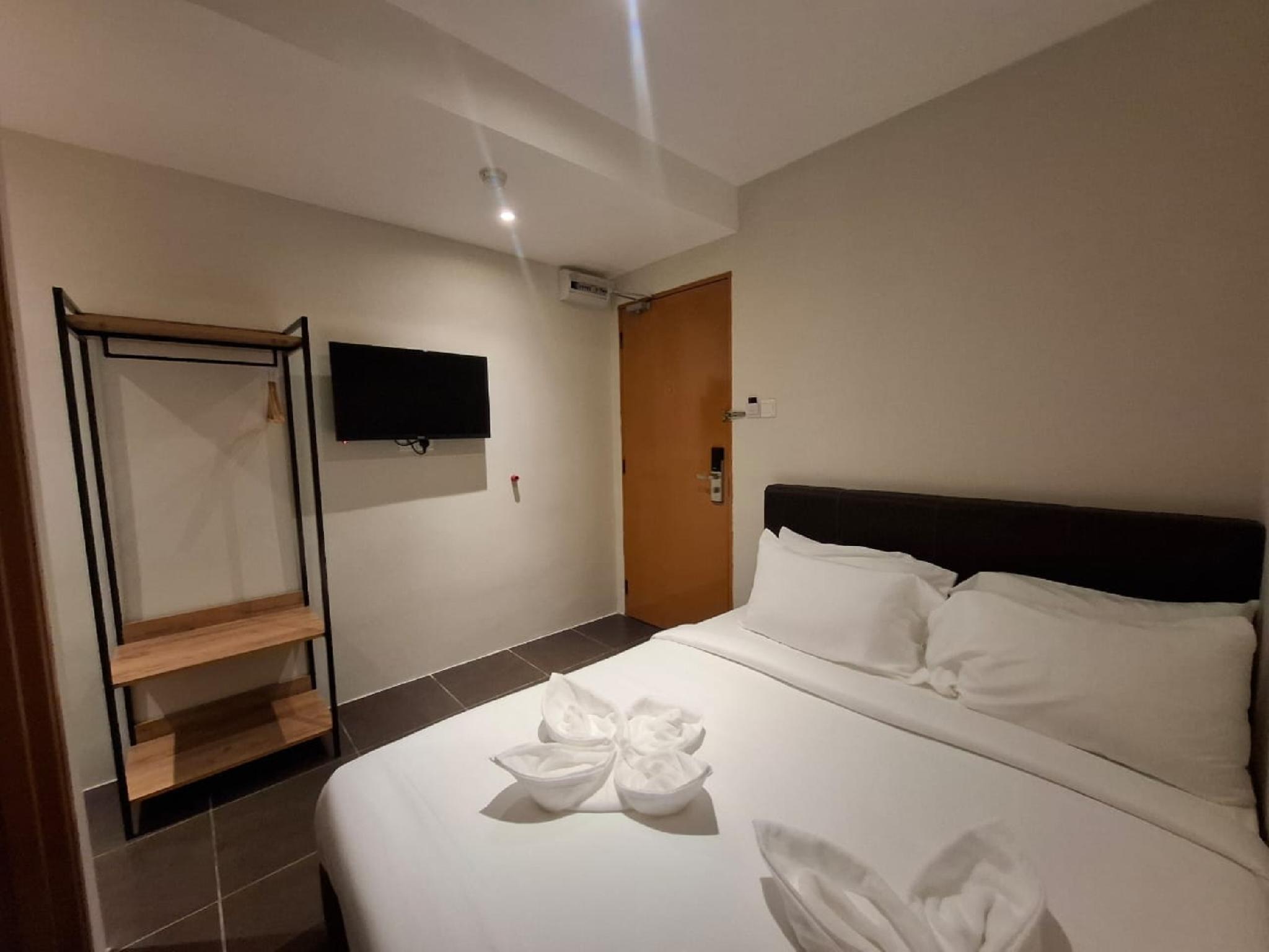 Room at Swing & Pillows at Damansara Perdana, PETALING JAYA
