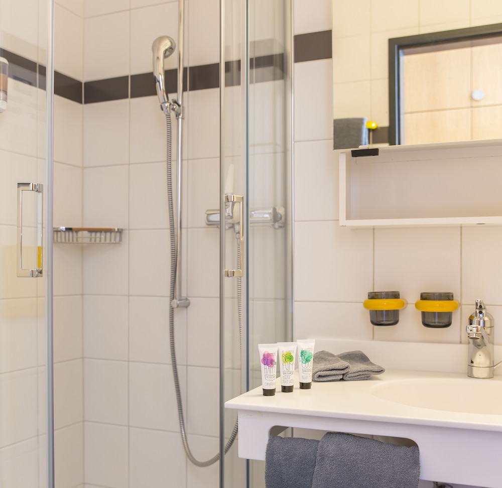 Smart-HOTEL MINUSIO, a Swiss Quality Hotel 42/42