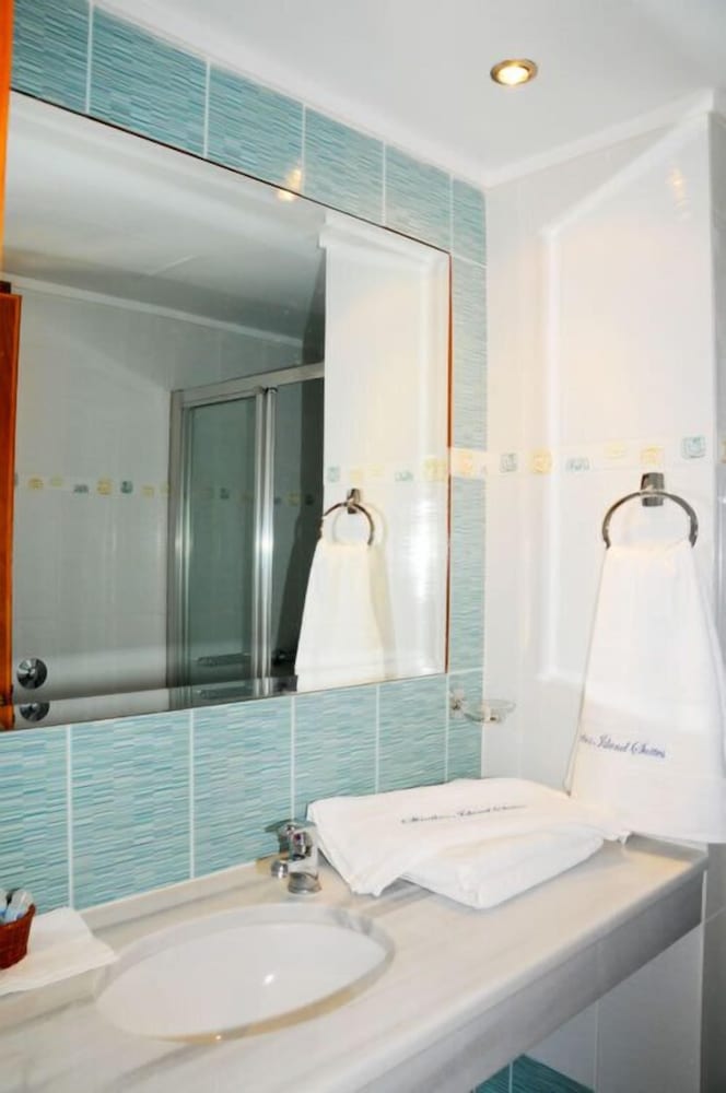 SKIATHOS ISLAND SUITES 49/50