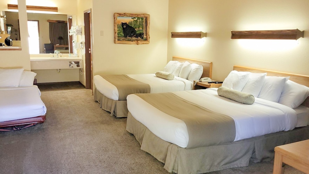 Beartooth Hideaway Inn and Cabins 28/56