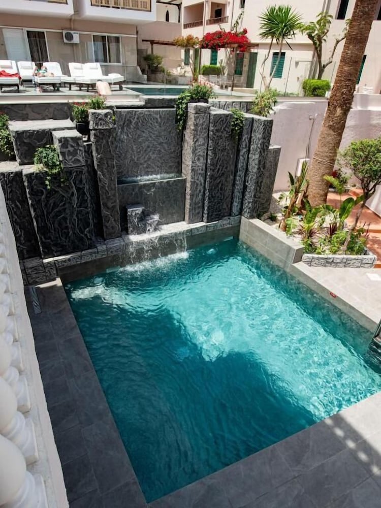Elmi Suites 50/55