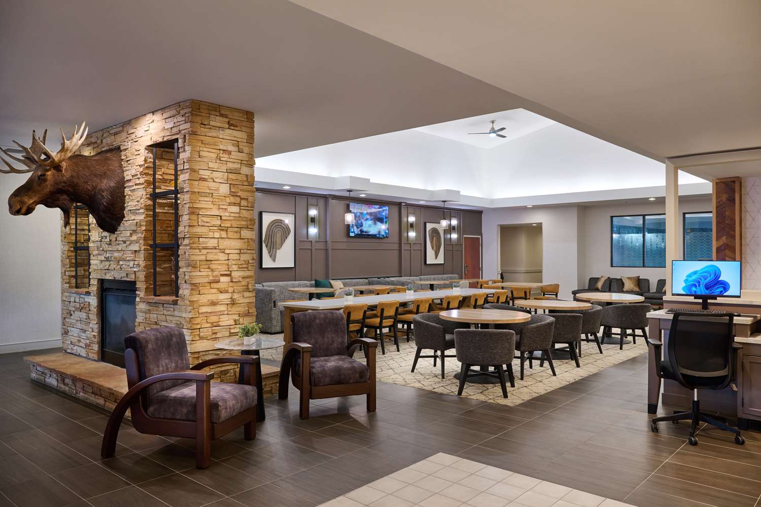 restaurant cafeteria