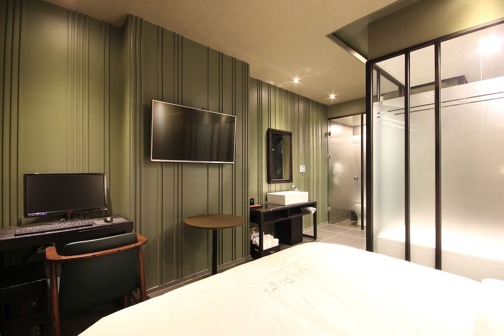 Jinhae Pasta Hotel 10/47