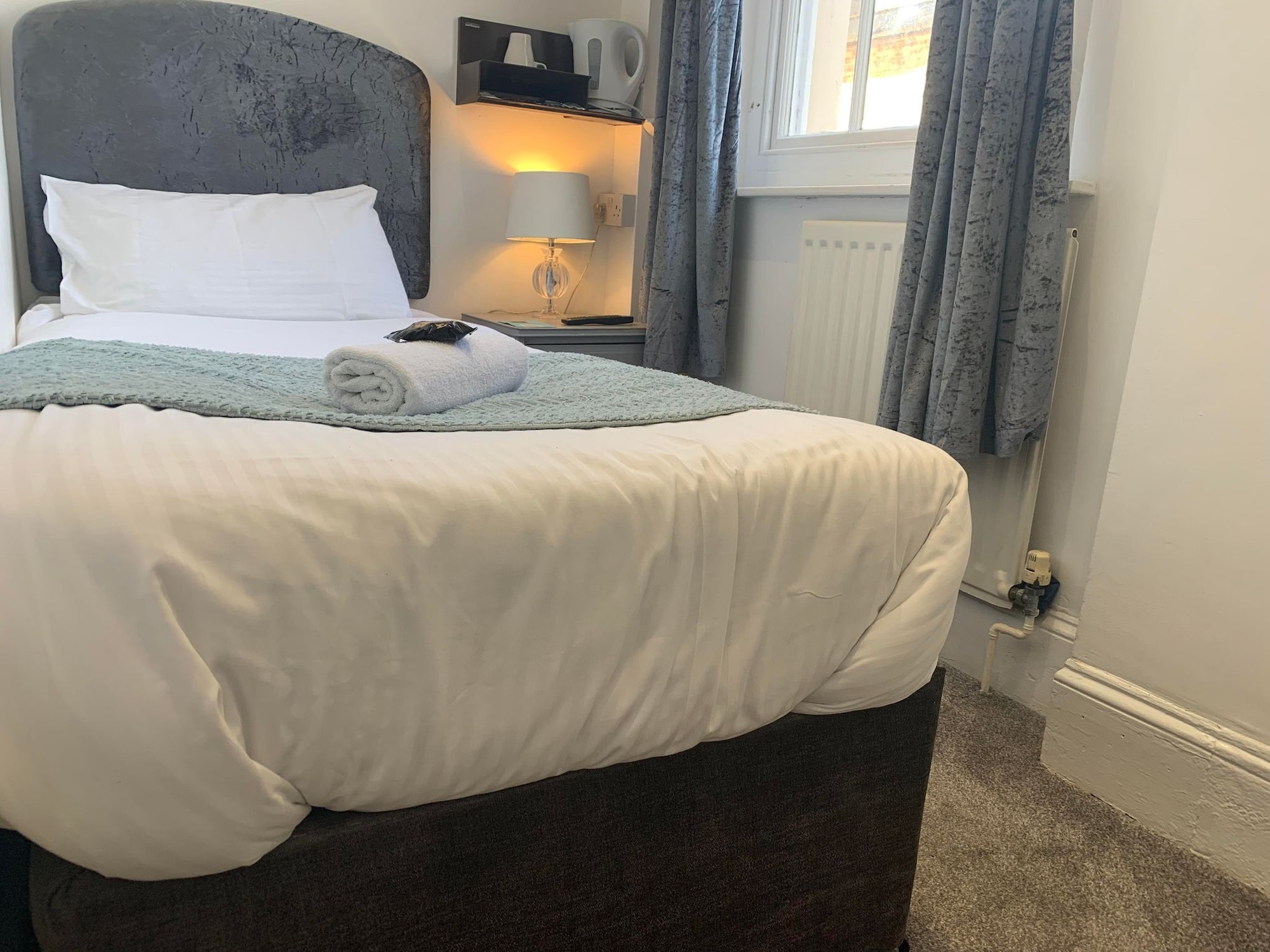 Bronze, Single, Single Bed, Small, The Jubilee Hotel 3/7