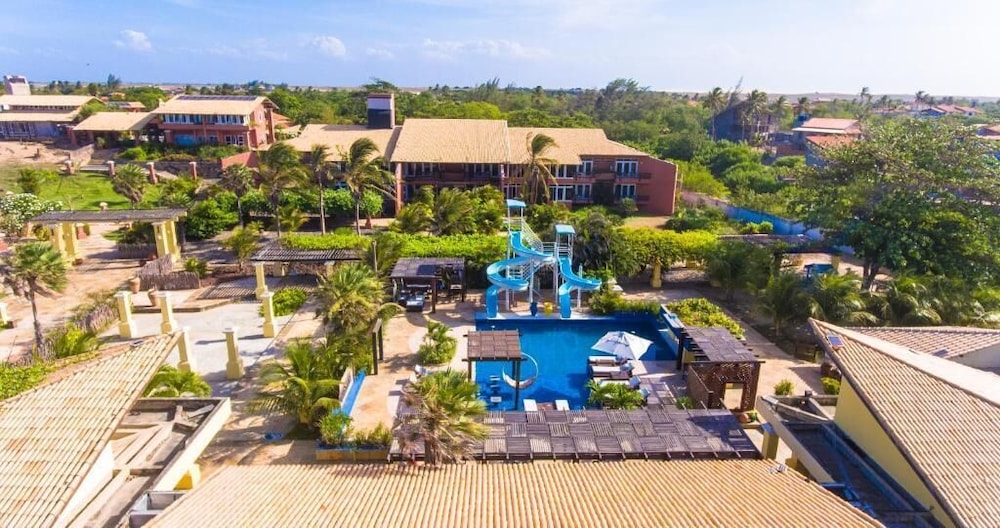Aimbere Eco Resort Hotel 32/48