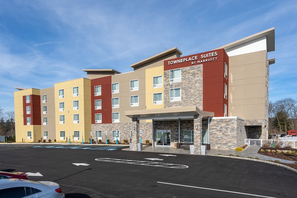 TownePlace Suites by Marriott Clinton 1/28