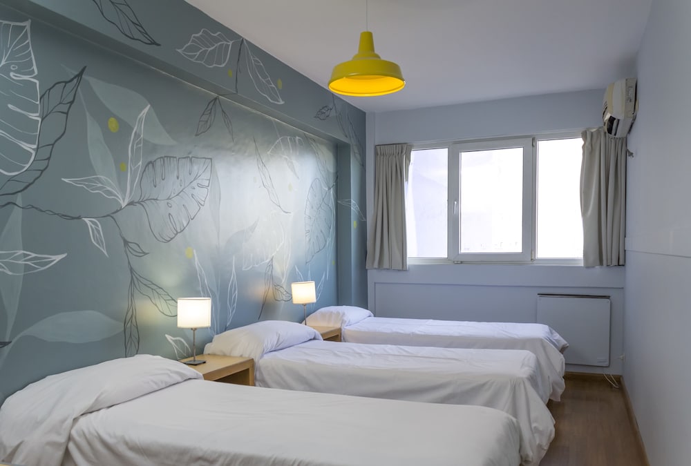 ROOM, TRIPLE